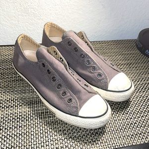 Gray low top Converse